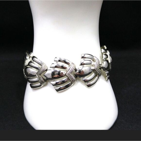 CORO RHUDUM PLATED MID CENTURY BRACELET 1960'S VINTAGE JEWELRY 7" EUC - Picture 3 of 7